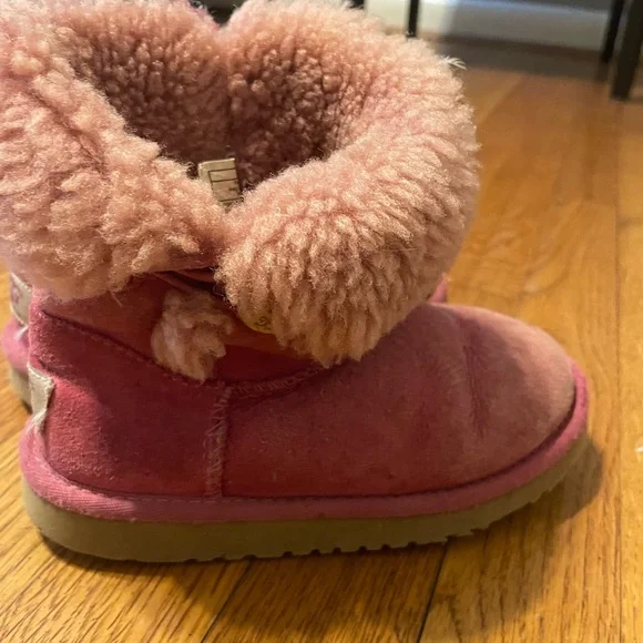 Pink Ugg boots size 12 T - Picture 8 of 8